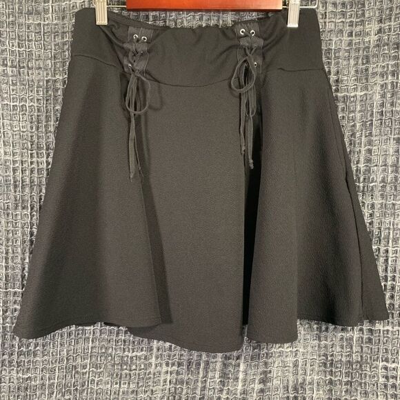 Hot Topic Dresses & Skirts - HOT TOPIC Midnight Hour Multi Lace-up Black Yoke Skirt Side Pockets Medium #768